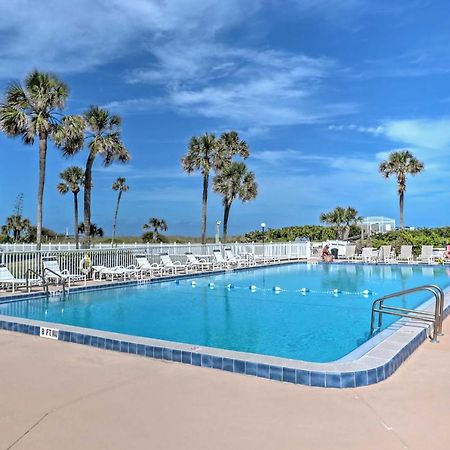 Oceanfront Cocoa Beach Condo With View Walk To Pier ภายนอก รูปภาพ