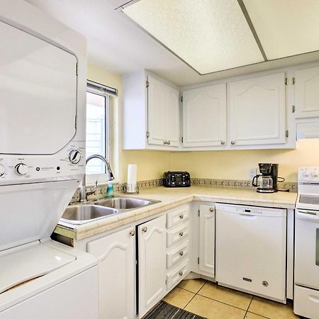 Oceanfront Cocoa Beach Condo With View Walk To Pier ภายนอก รูปภาพ