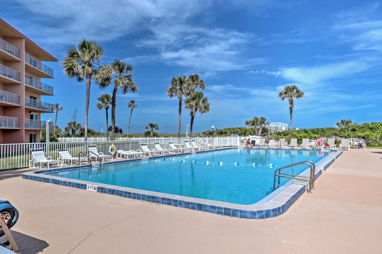 Oceanfront Cocoa Beach Condo With View Walk To Pier ภายนอก รูปภาพ