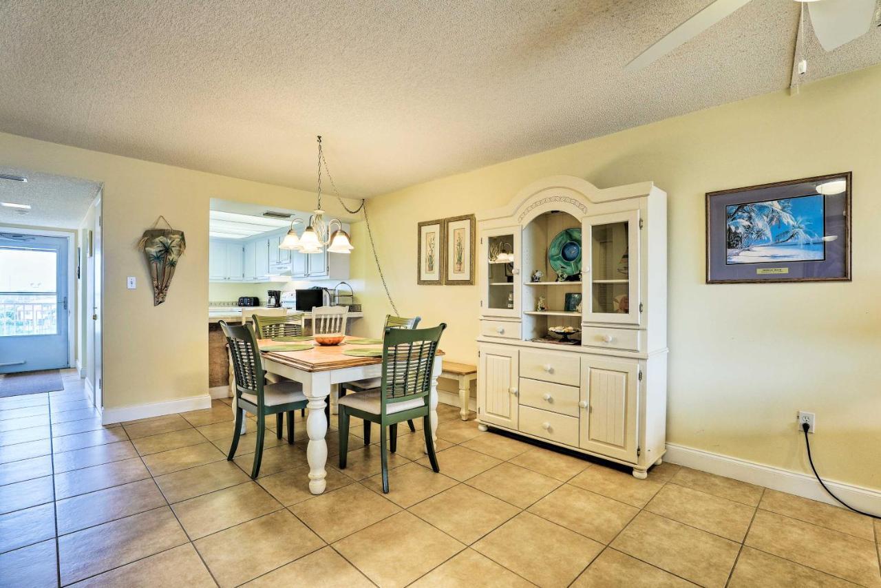Oceanfront Cocoa Beach Condo With View Walk To Pier ภายนอก รูปภาพ