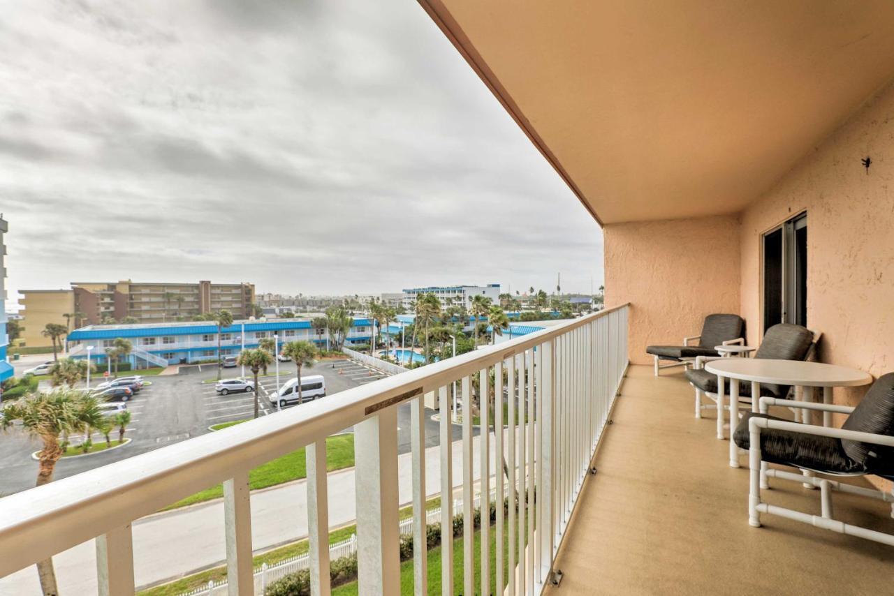Oceanfront Cocoa Beach Condo With View Walk To Pier ภายนอก รูปภาพ