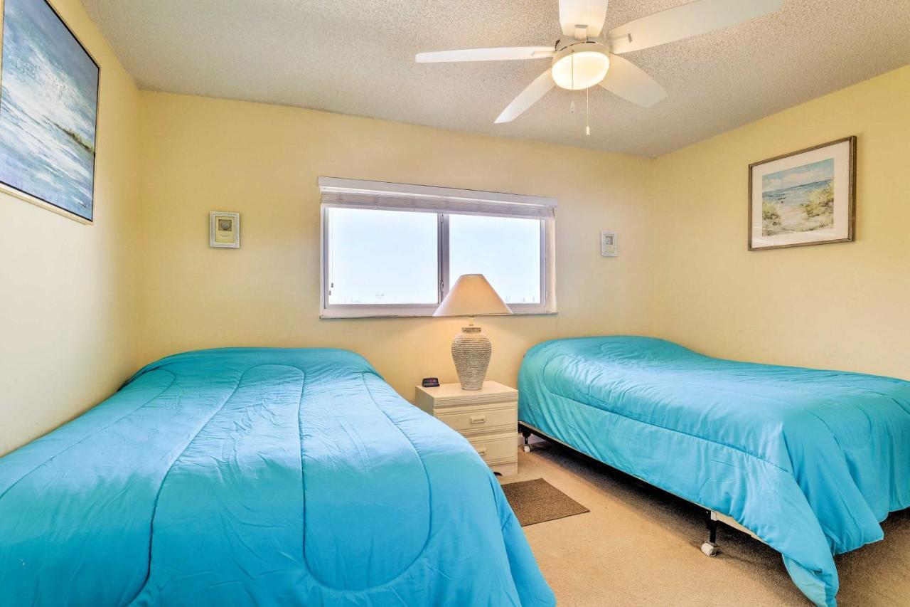Oceanfront Cocoa Beach Condo With View Walk To Pier ภายนอก รูปภาพ